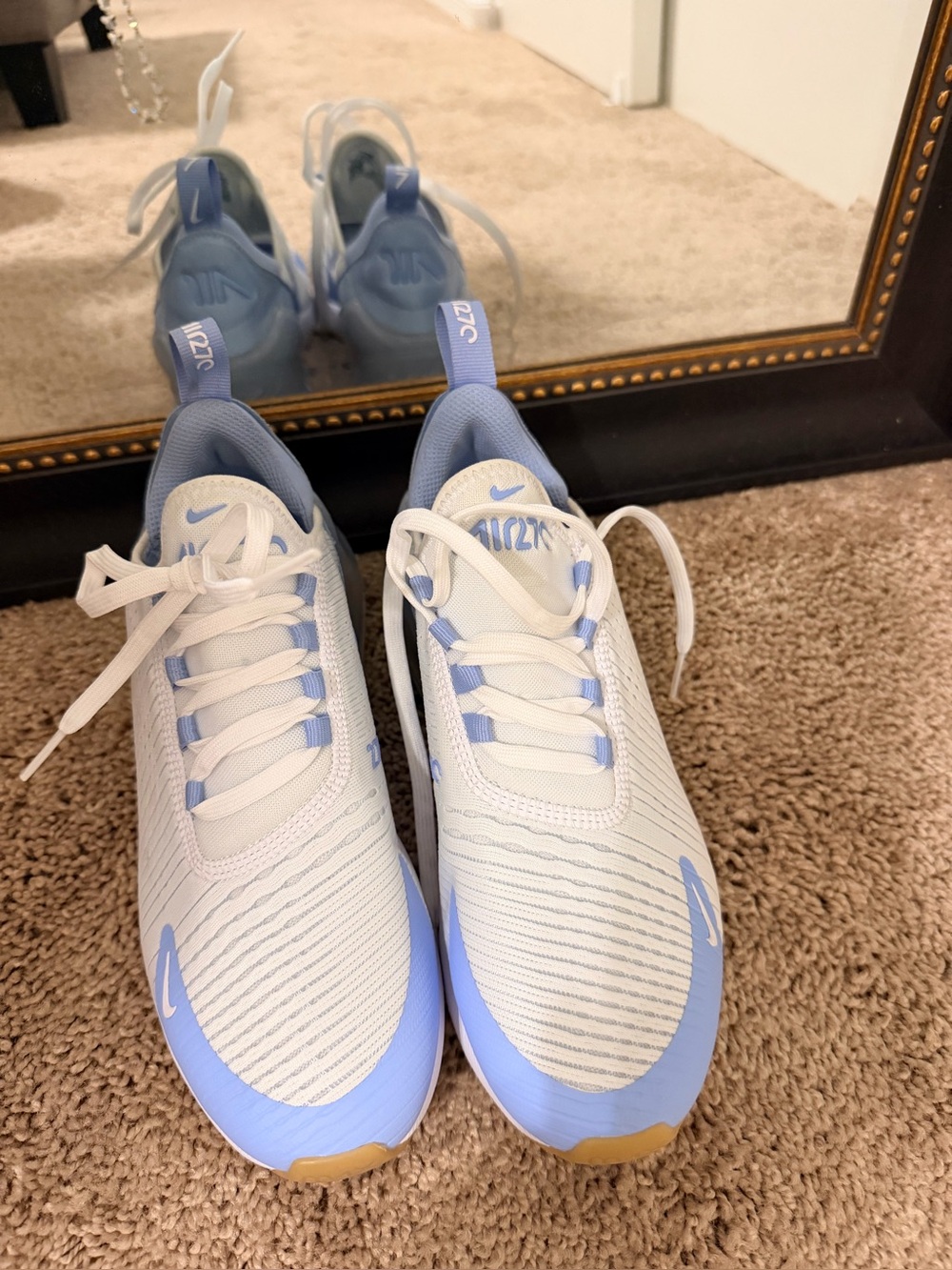 Nike Women’s Air Max 270 - White & Light Blue